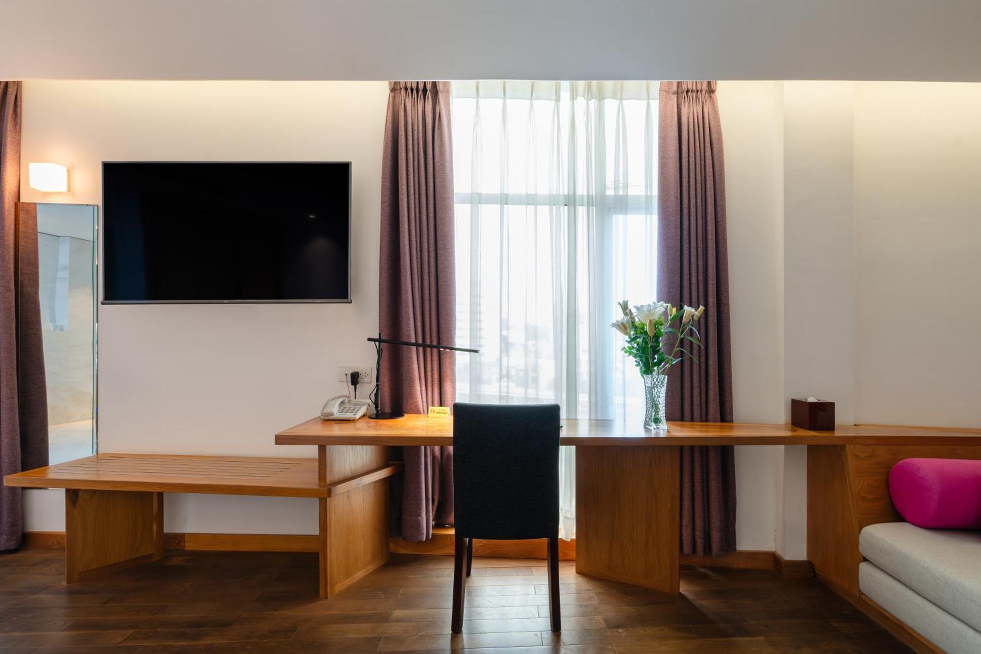 Liberty Hotel Saigon Greenview Bandar Ho Chi Minh Luaran gambar
